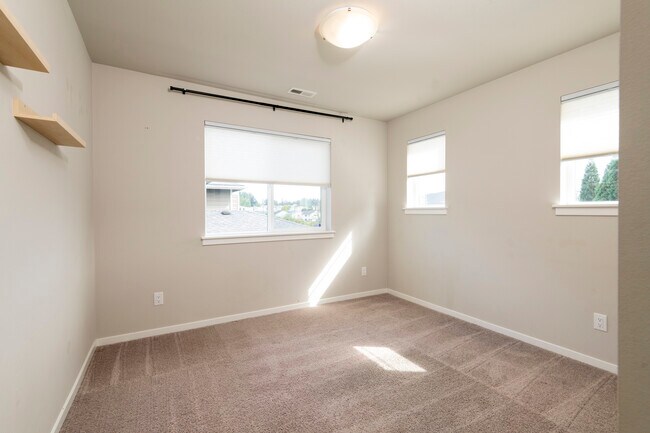Building Photo - 3525 150th St SE