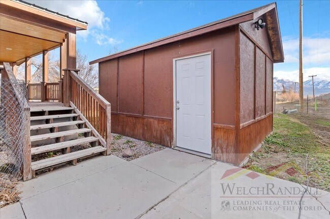 Building Photo - Beautiful 3 Bed 2 Bath Townhome in West Haven