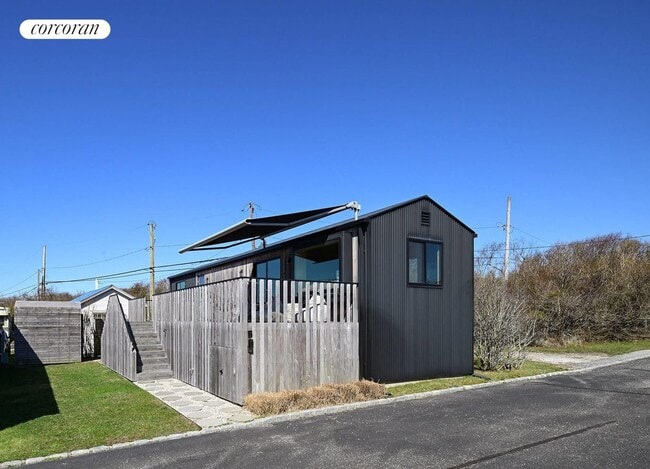 Primary Photo - 100 Deforest Rd