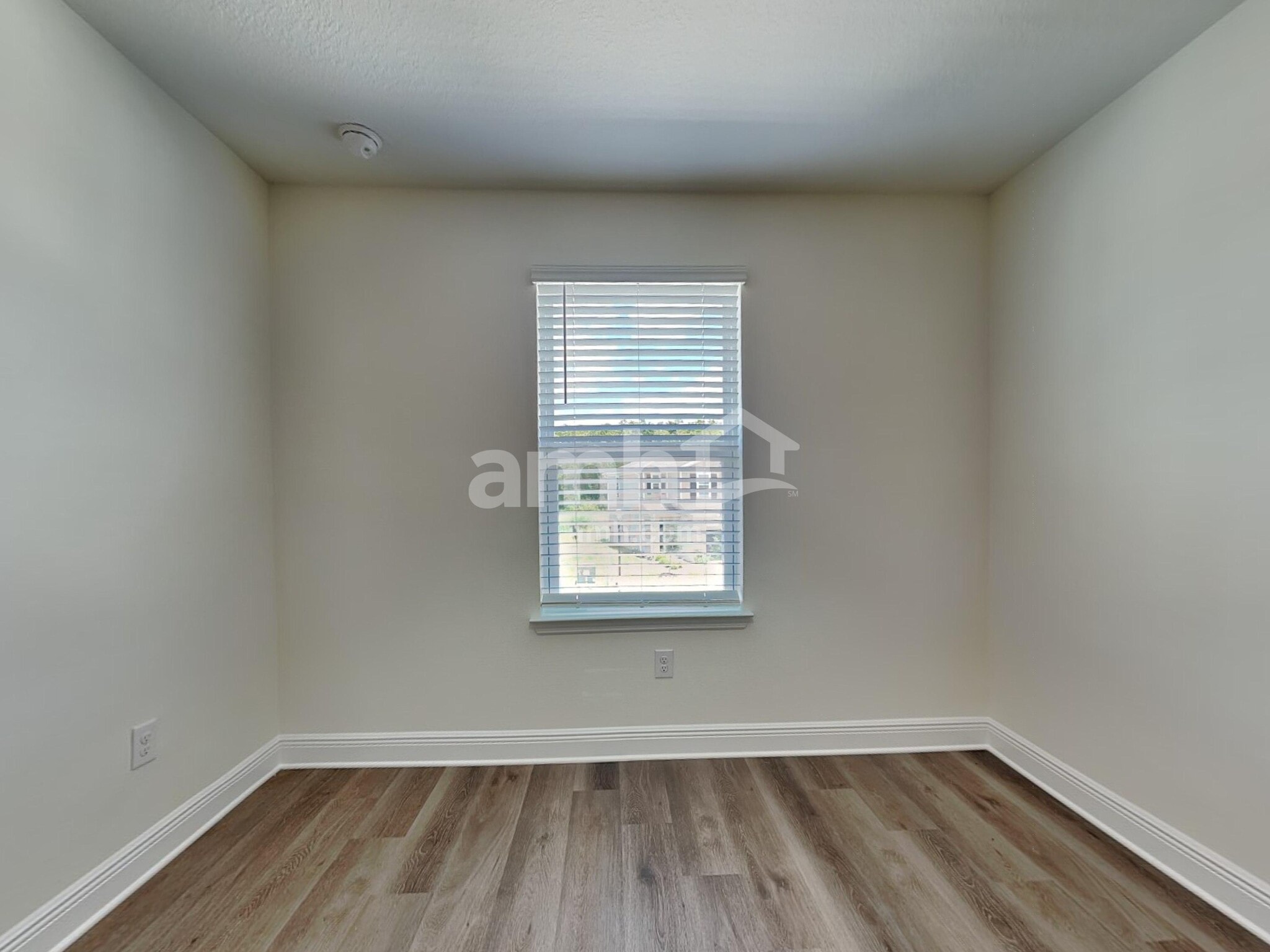 Building Photo - 27212 St Andrews Ave