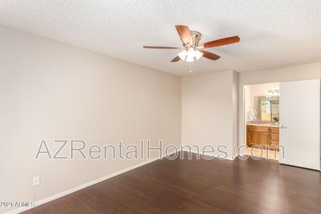 Building Photo - 746 E Morningside Dr