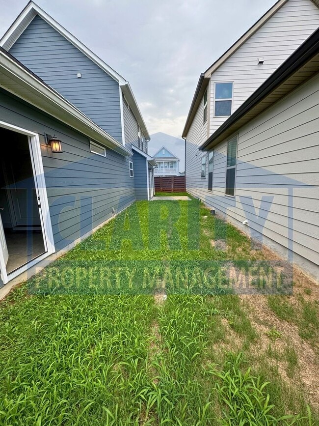 Building Photo - Newly constructed home in Chattanooga!