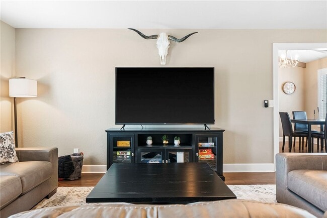 Building Photo - 5307 S Bellview Rd