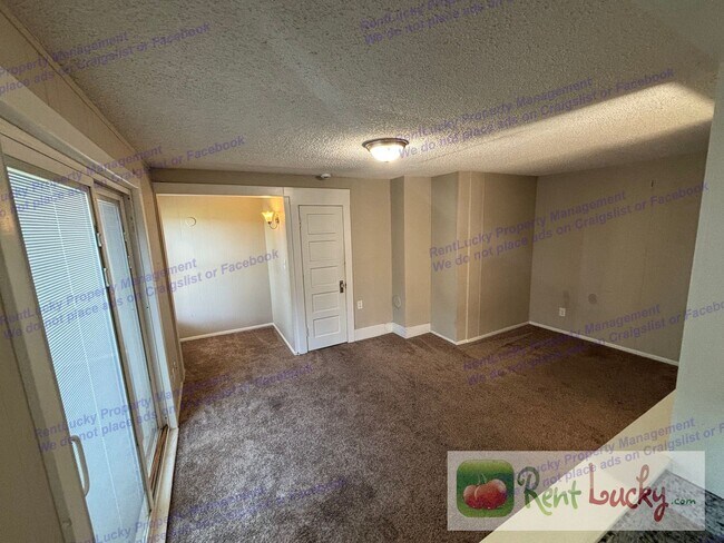 Building Photo - Singh Tacoma 4-Plex