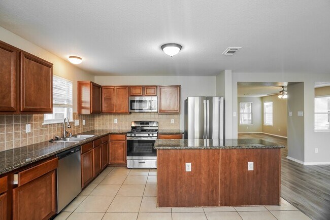 Building Photo - 20726 Desert Shadows Ln