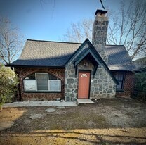 Building Photo - 984 Woodbourne Dr SW