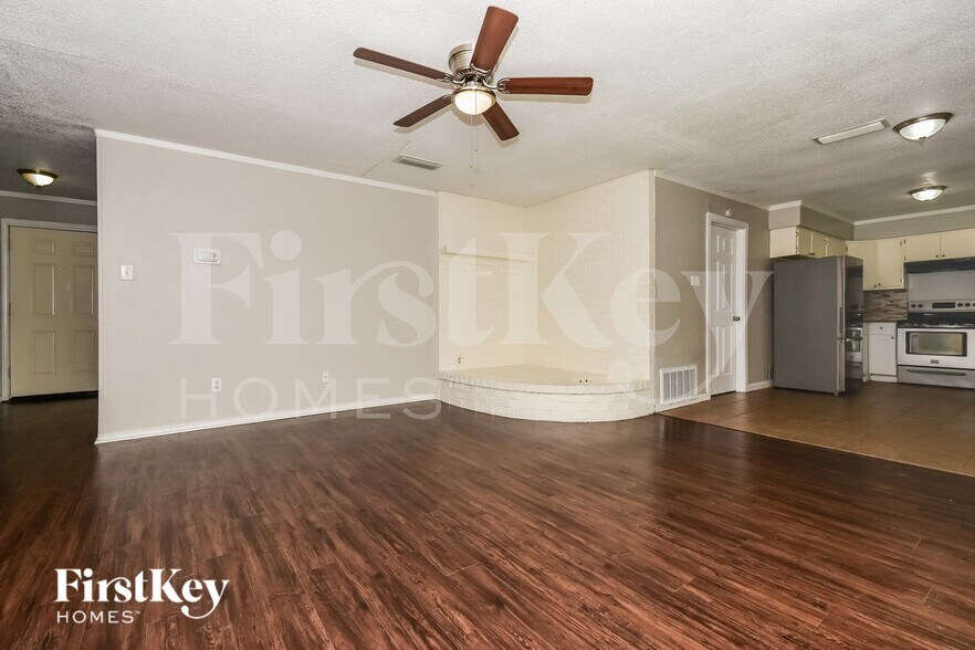 Building Photo - 377 Perch Rd