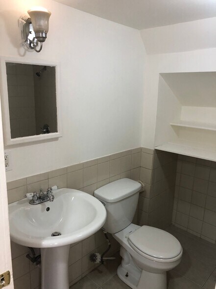 Building Photo - 58 Kellogg St