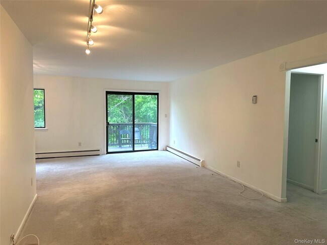 Building Photo - 3 Loudon Dr