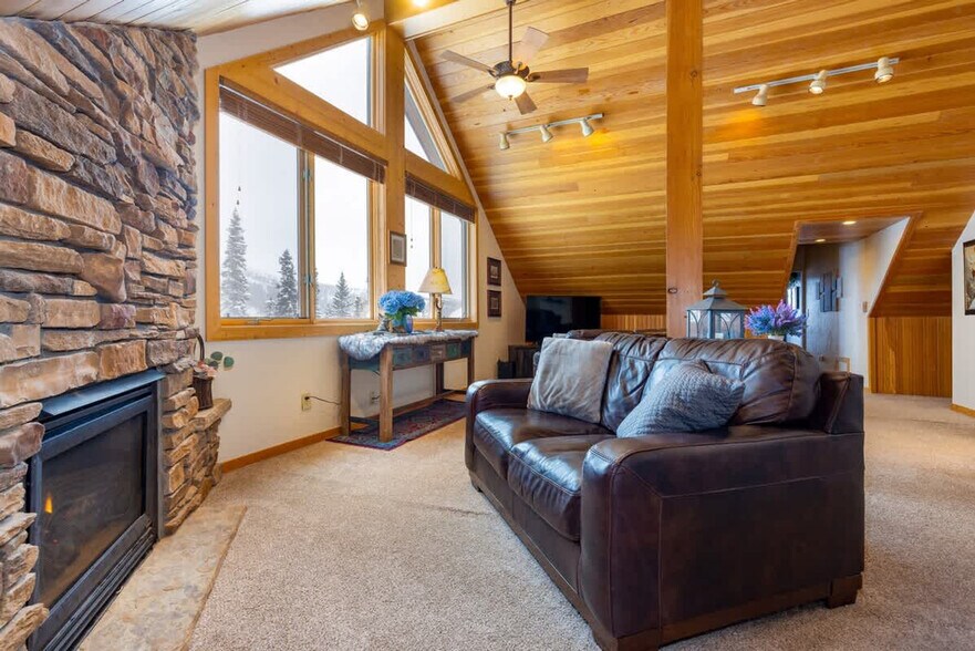 Building Photo - 237 Hamilton Ln