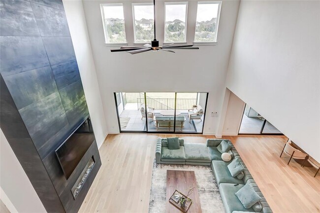 Building Photo - 1420 Lucera Bnd