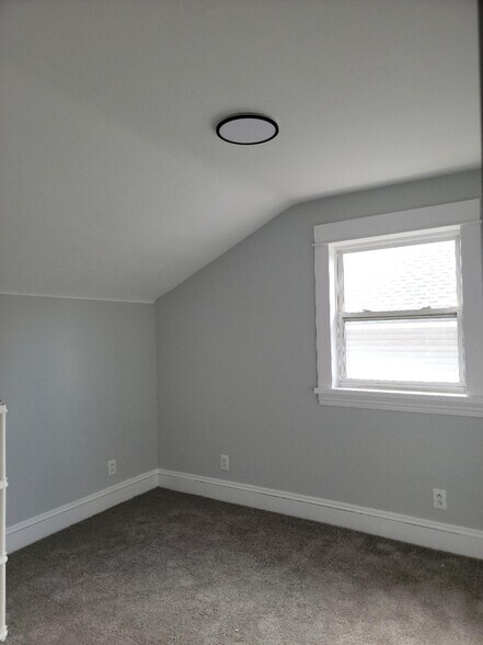 Bedroom3 - 1435 Roycroft Ave