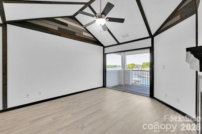 Building Photo - 18755 Vineyard Point Ln