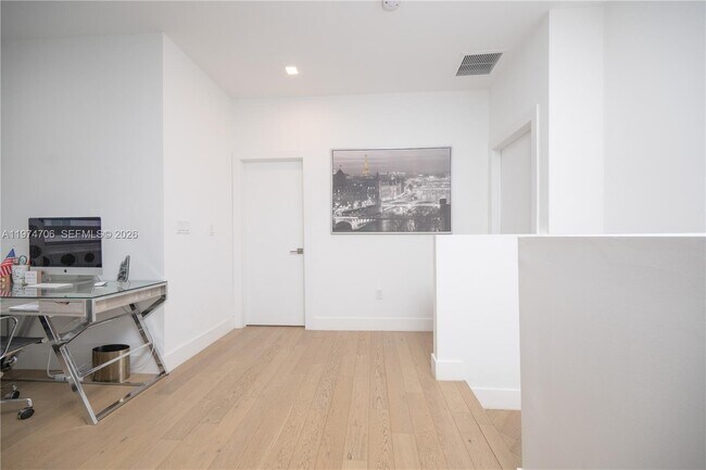 Building Photo - 10366 NW 68th Terrace