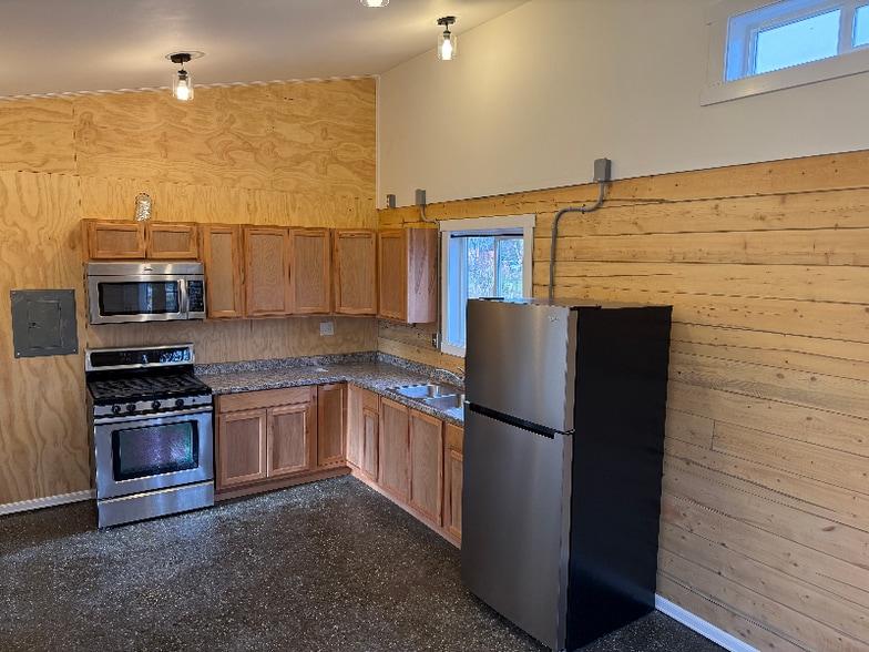 Building Photo - 1512 Pittman Rd