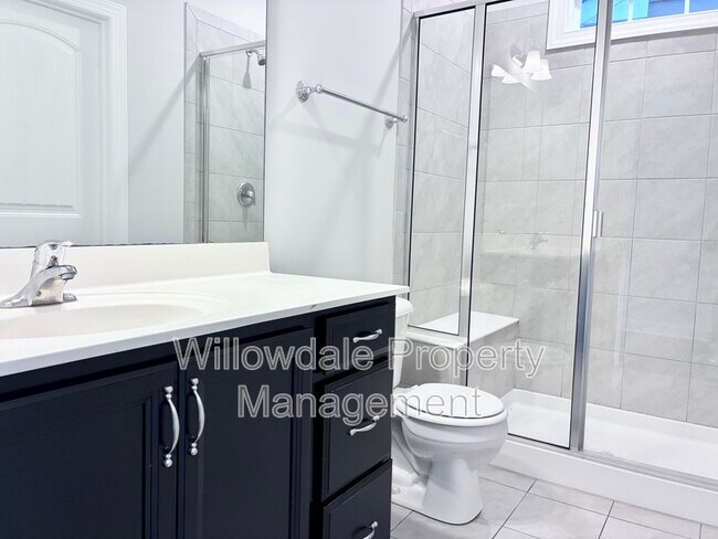 Building Photo - 1309 Little Hills Dr