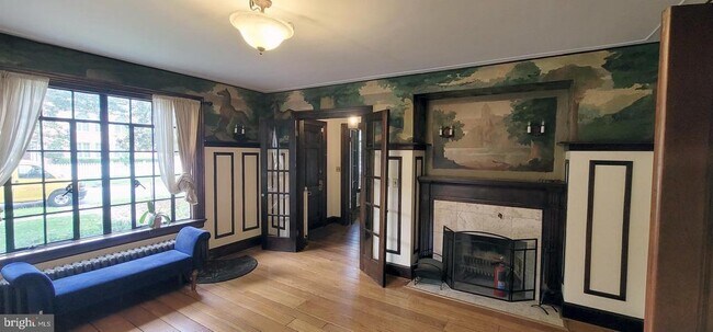 Building Photo - 4602 De Russey Pkwy