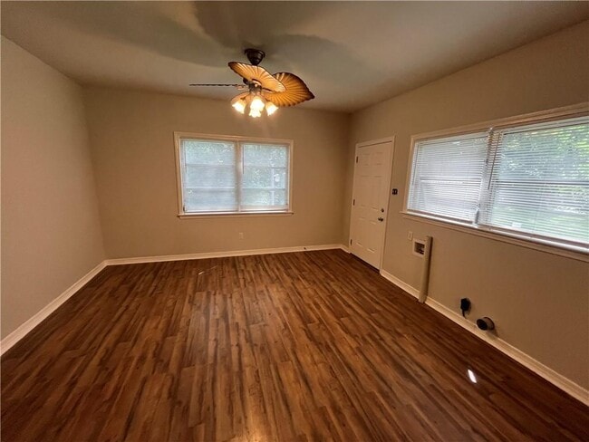 Building Photo - 1269 Carlton Acres W