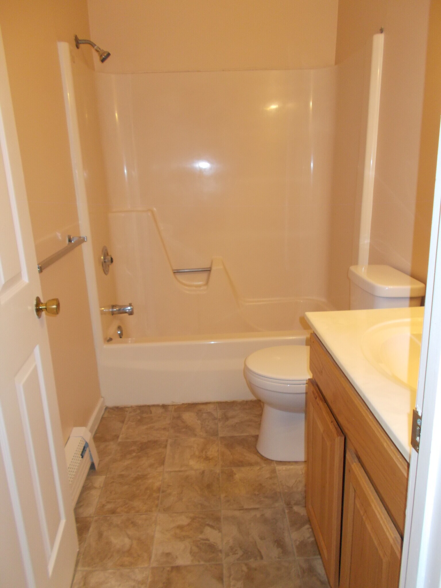 Building Photo - 3 Oak Hill Ln