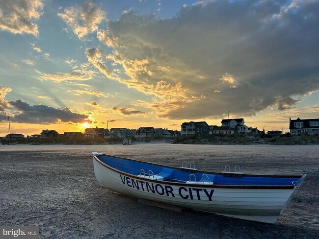 Building Photo - 12 N Swarthmore Ave