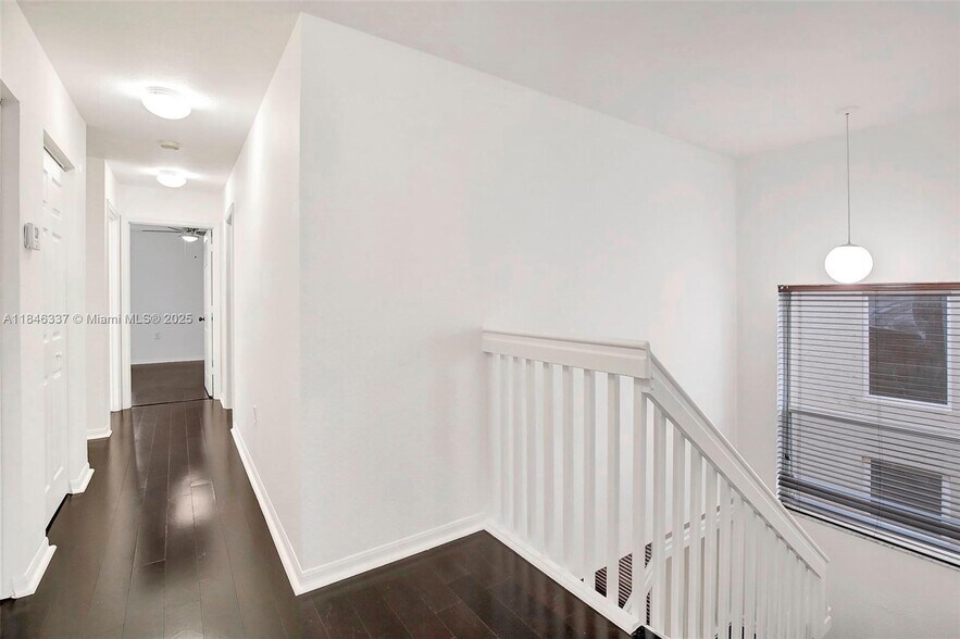 Building Photo - 15421 SW 18th St