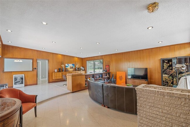 Building Photo - 5143 Cheena Dr