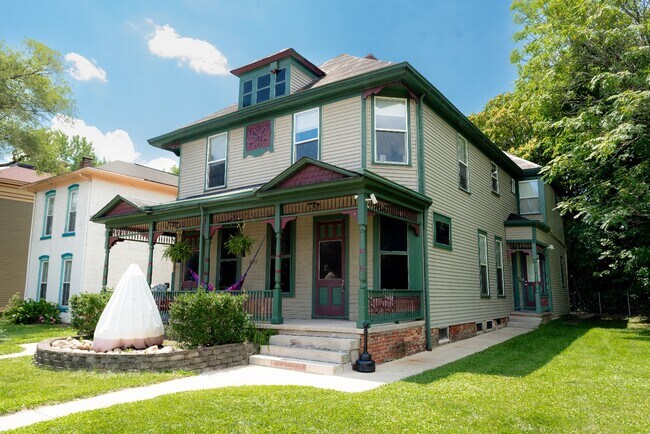 Primary Photo - 929 S English Ave