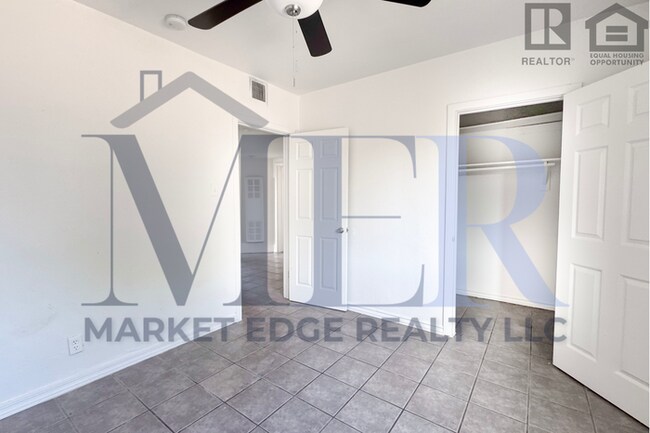 Building Photo - 2Bed/1Bath House at McDowell/32nd St! NO CREDIT, NO BACKGROUND, NO RENTAL HISTORY CHECK!