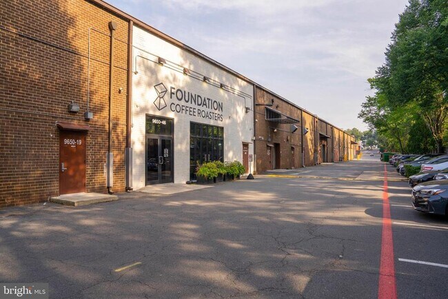 Building Photo - 9207 Hunting Pines Pl