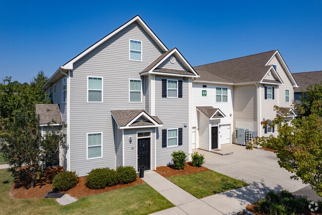 Building Photo - Basswood Landing Apartments