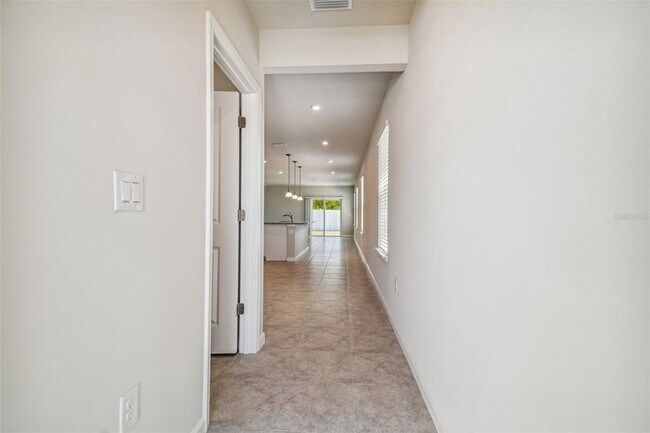 Building Photo - 11896 Thorncrest Dr