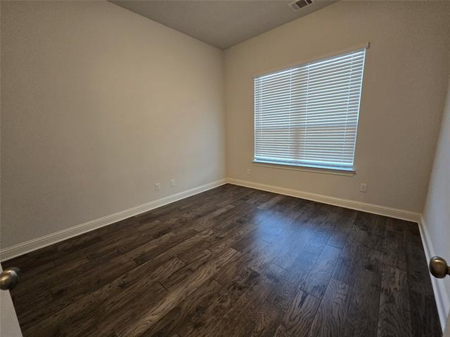 Building Photo - 124 Trail Dr