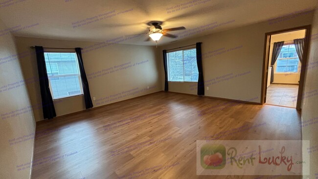 Building Photo - Well Maintained, 3 Bed/2.5 Bath, Pride of ...