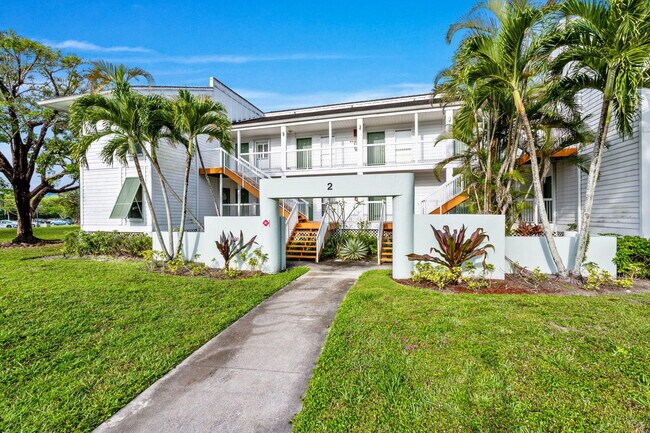 Building Photo - 286 Cypress Point Dr