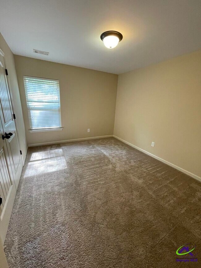 Building Photo - 108 Dog Fennel Ln