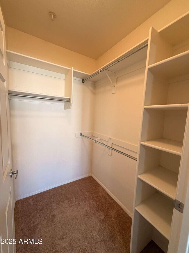 Building Photo - 1295 N Ash St