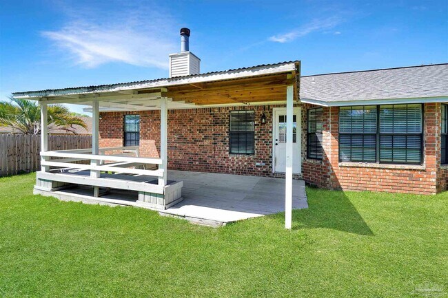 Building Photo - 323 Twisted Oak Dr