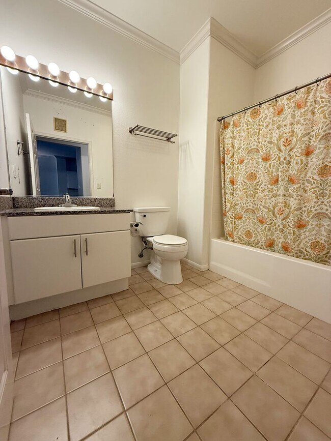 Building Photo - The Mills at Cortez Hill 1 Bed/1 Bath For ...