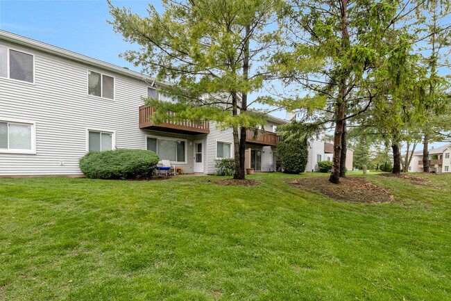 Building Photo - 690 Thorntree Ct