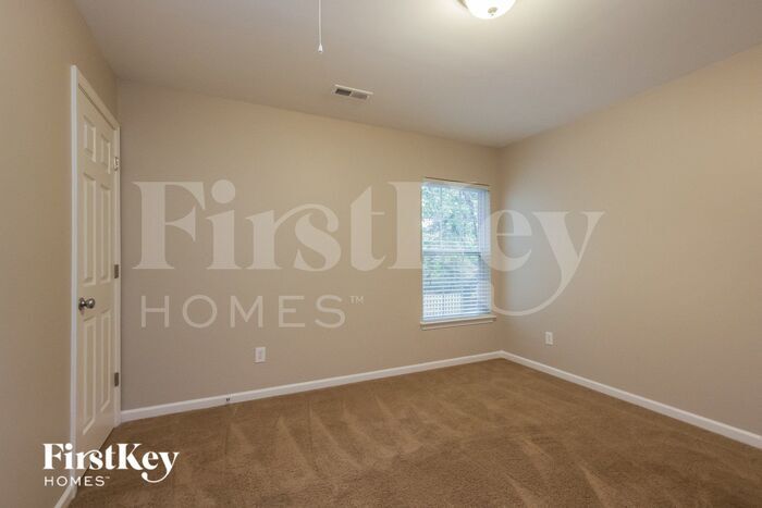 Building Photo - 4505 Lawrence Daniel Dr