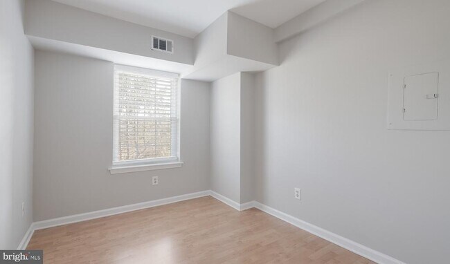 Building Photo - 1430 Washington Pl