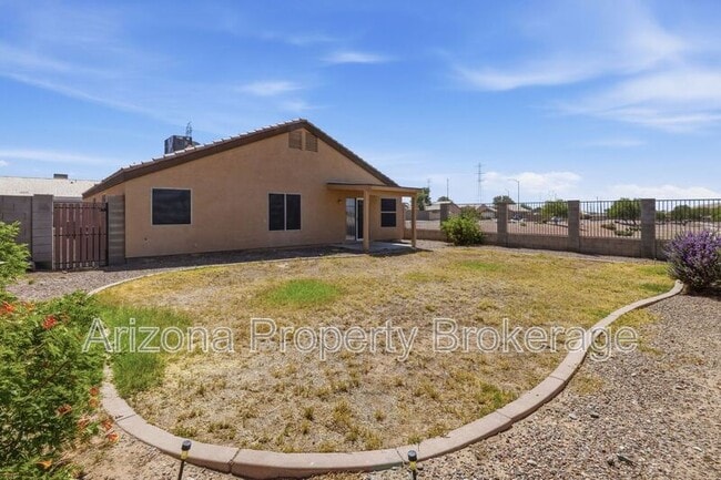 Building Photo - 8118 N 112th Ave