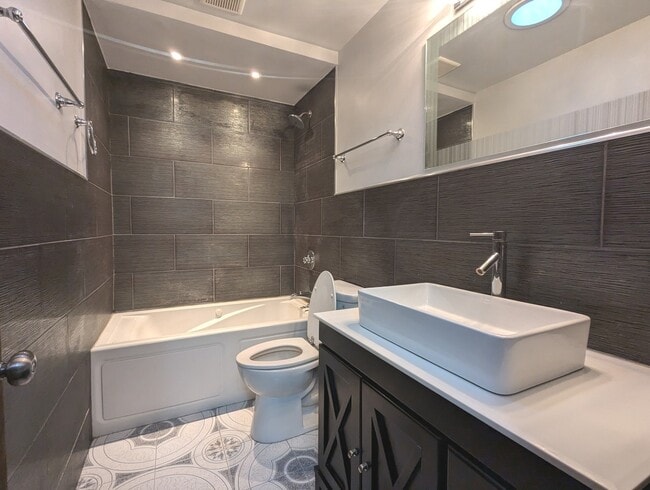 Building Photo - 1200 Jacqueline Dr