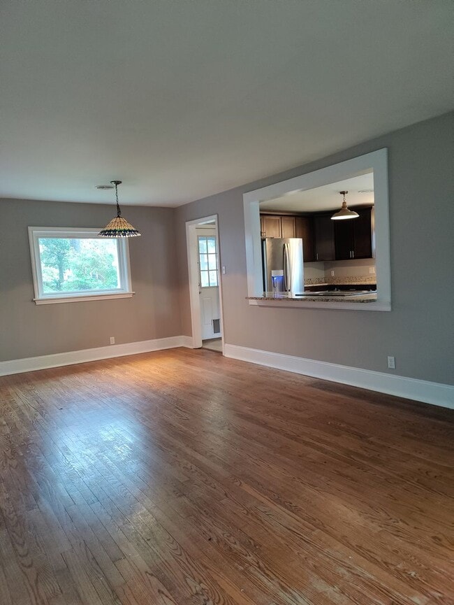 Building Photo - 3BD/2BA with a FLEX ROOM HOUSE IN WEST ASHLEY- Available June 1, 2026!