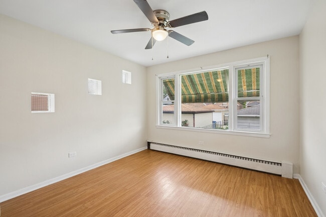 Building Photo - 4736 S Tripp Ave