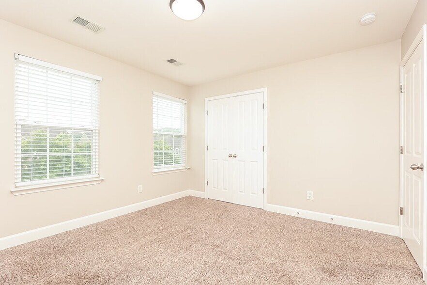 Building Photo - 2673 Avery Park Dr