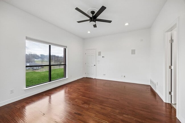Building Photo - Stunning 4 bedroom 3.5 bath with office that sits on 1.5 acres in ALEDO ISD