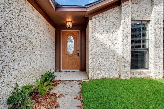 Building Photo - 505 Foxmeadow Ln