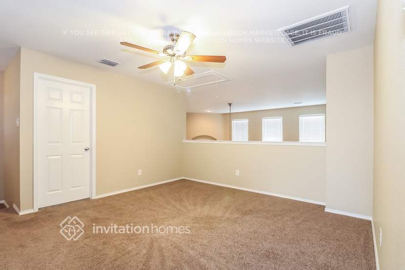 Building Photo - 15713 Landing Creek Ln
