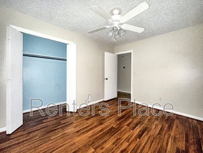 Building Photo - 302 N Wortman Ave